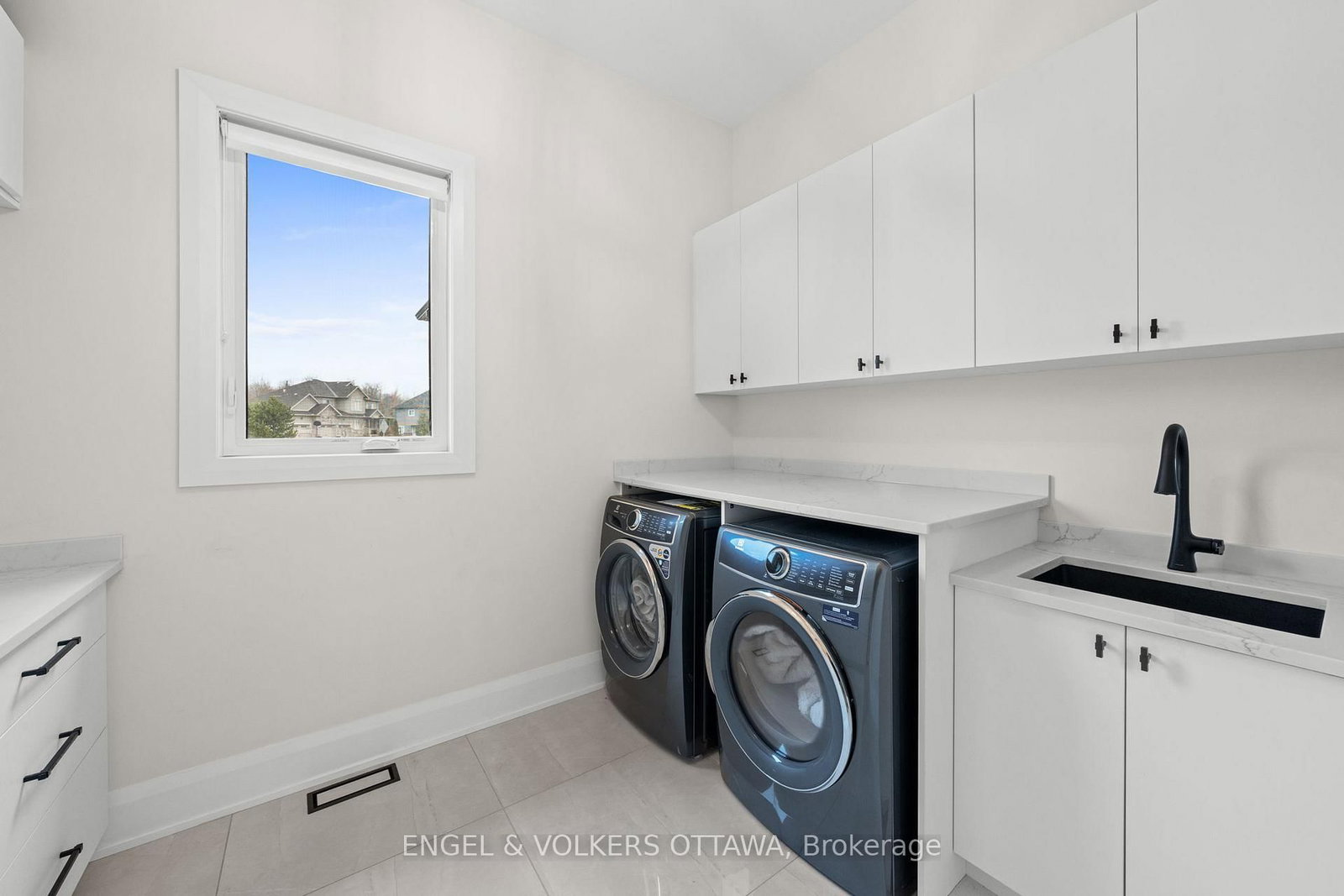 1600 Nightshade Place • Greely, ON photo 32