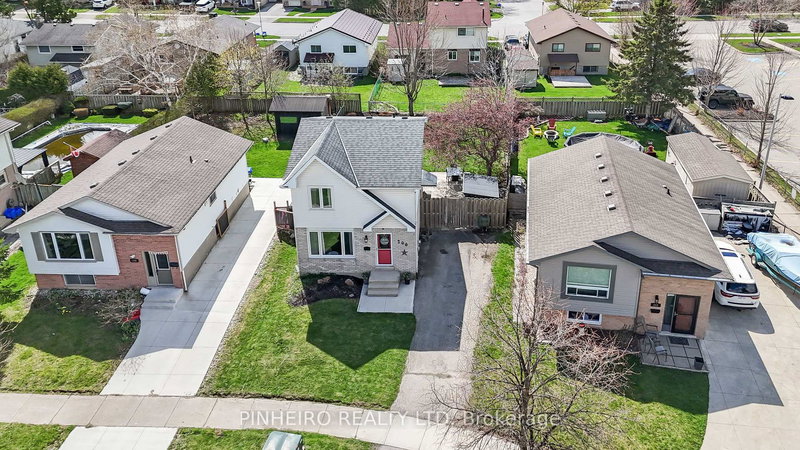 266 Ardsley Cres, London North, N6G 3W7 | Image 2