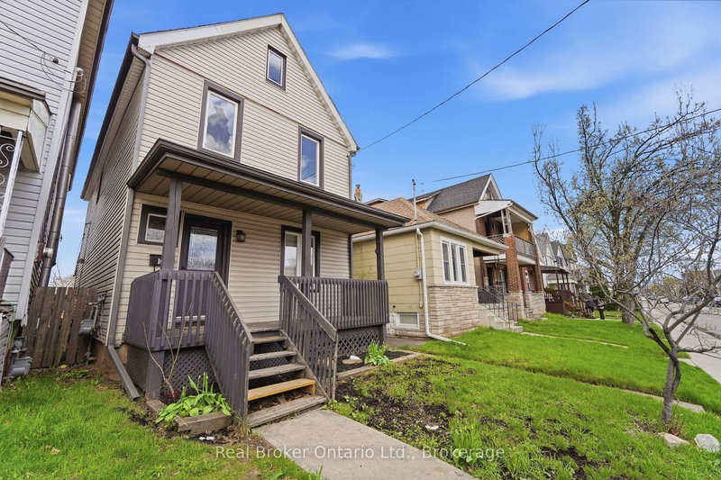 Upper - 167 Rosslyn Ave N, Hamilton, L8L 7P8 | Image 2