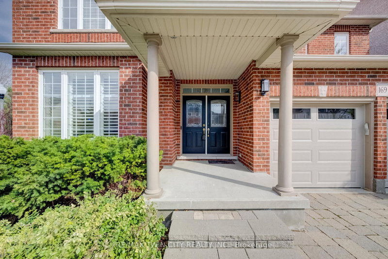 169 Falconridge Dr, Kitchener, N2K 4J9 | Image 3