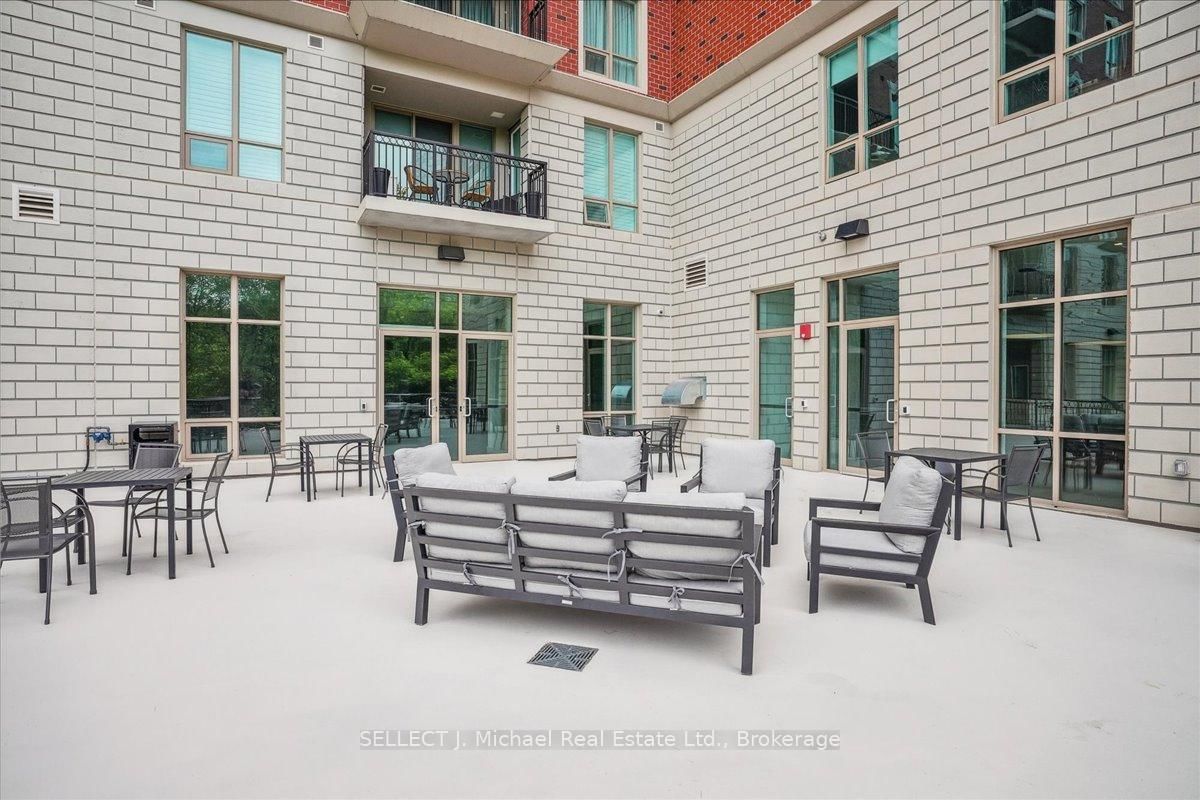 2750 King Street E, Unit 404 - Photo 11