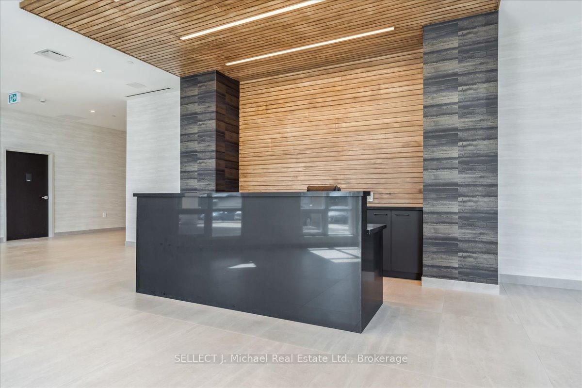 2750 King Street E, Unit 404 - Photo 12