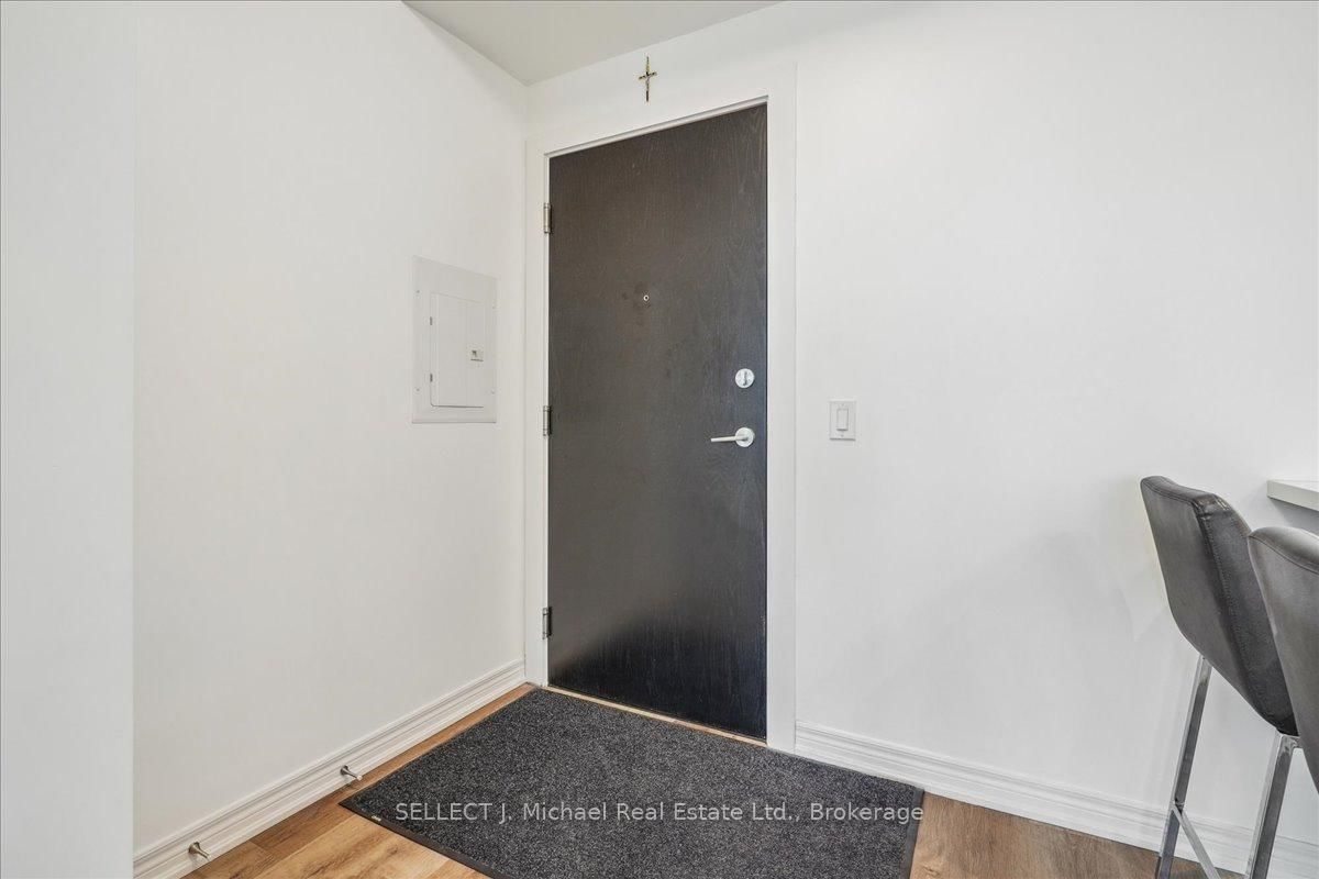 2750 King Street E, Unit 404 - Photo 15