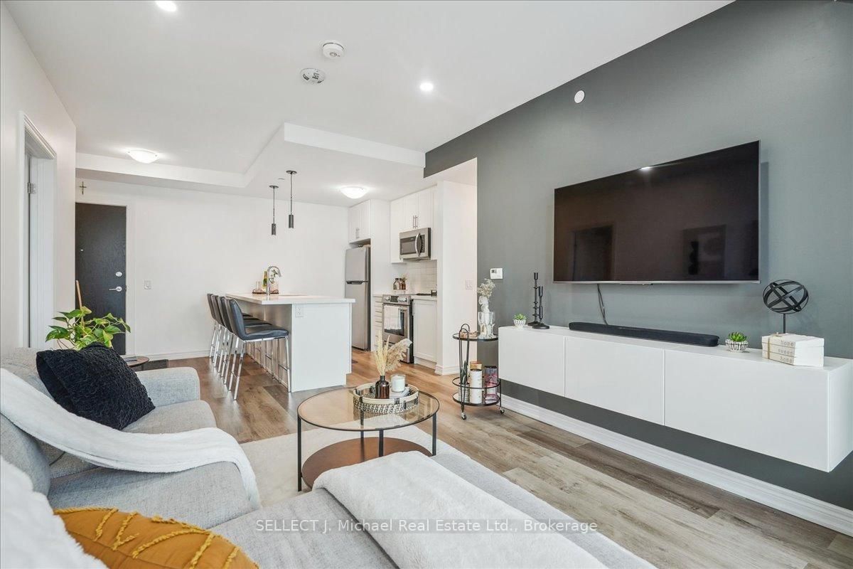 2750 King Street E, Unit 404 - Photo 21