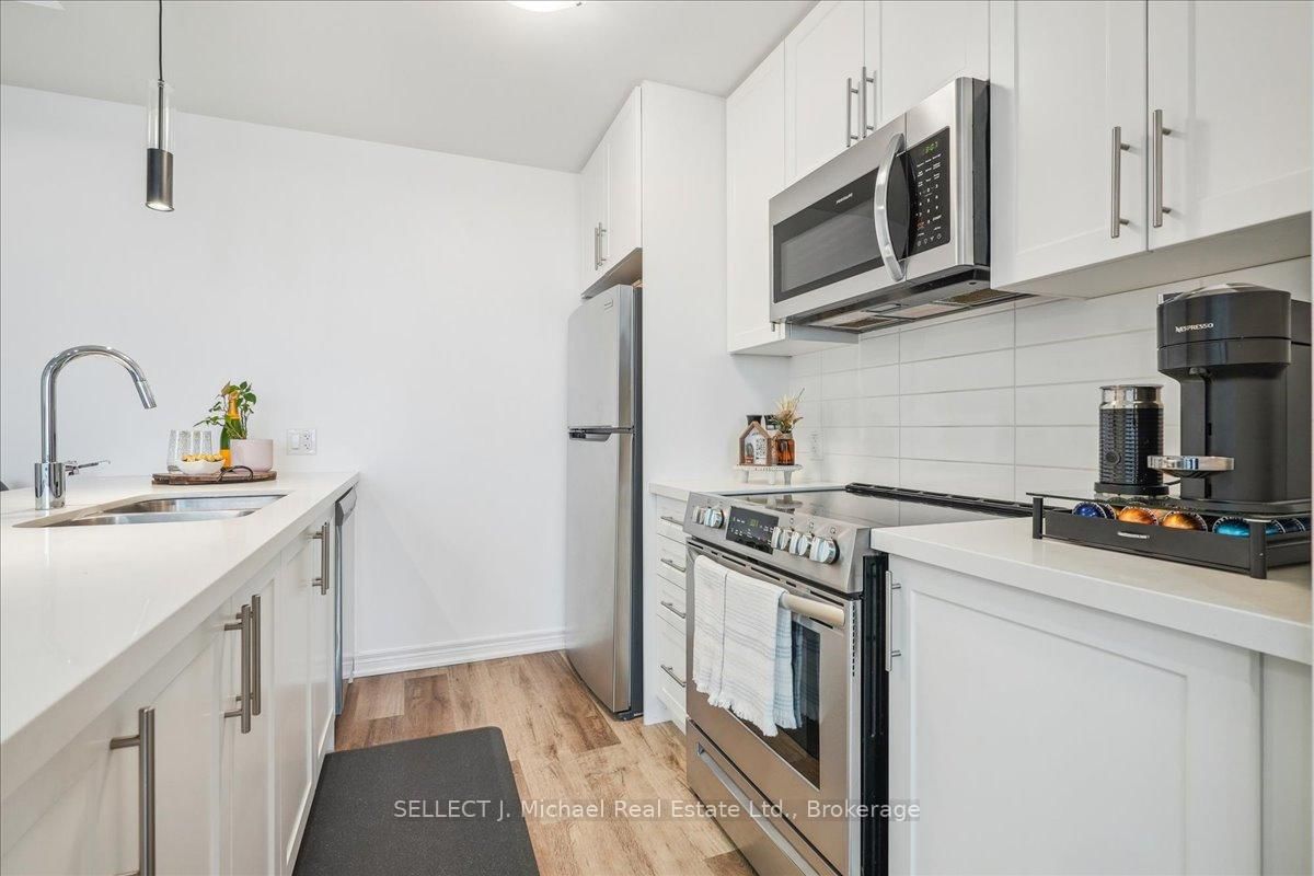 2750 King Street E, Unit 404 - Photo 26