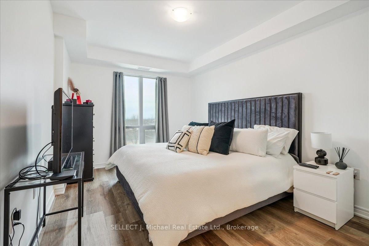 2750 King Street E, Unit 404 - Photo 30