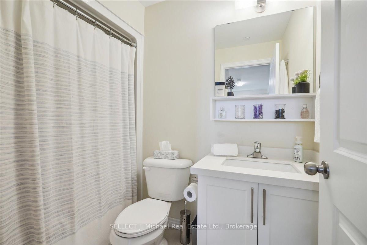 2750 King Street E, Unit 404 - Photo 32