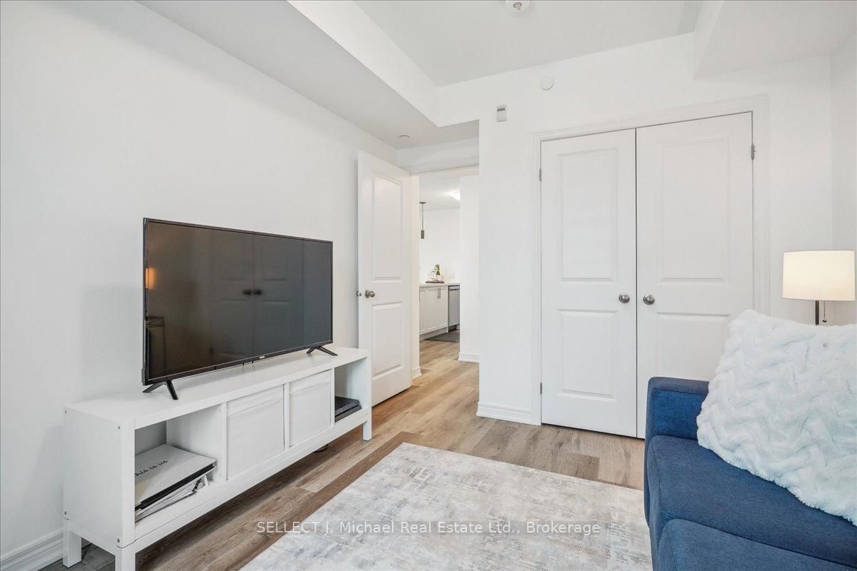 2750 King Street E, Unit 404 - Photo 34