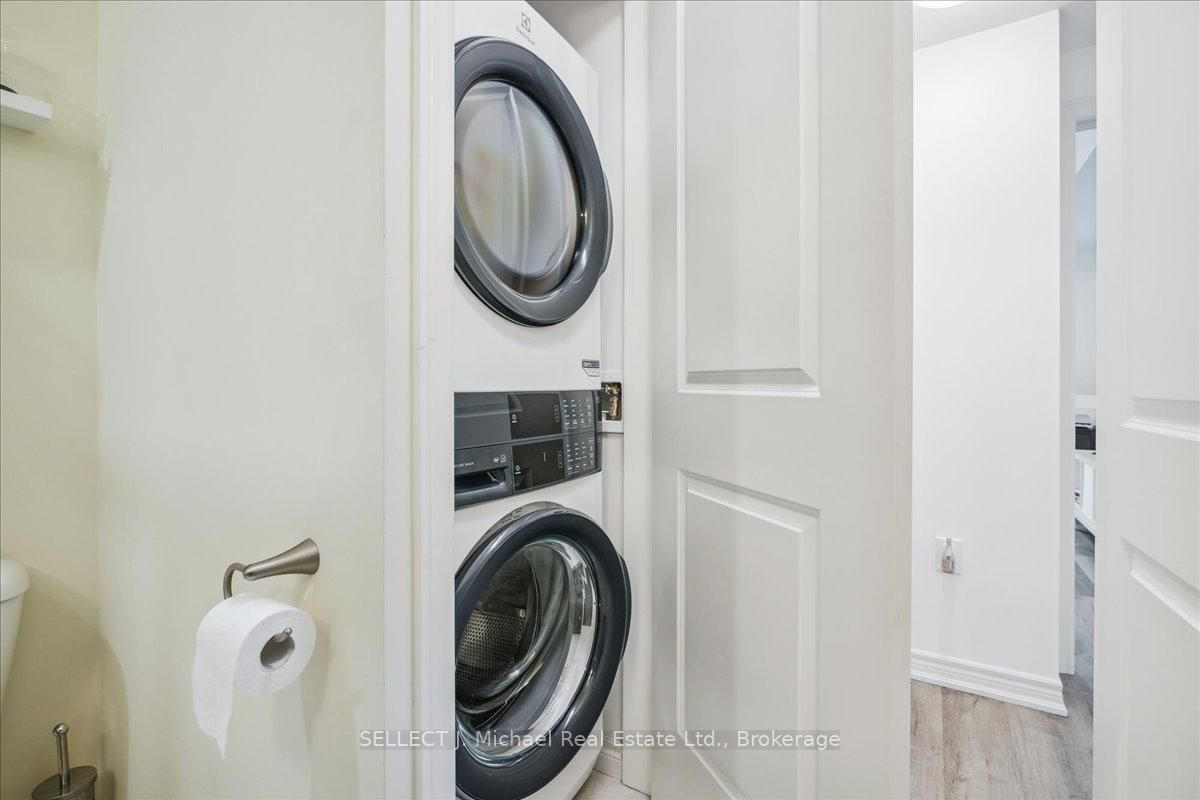 2750 King Street E, Unit 404 - Photo 36