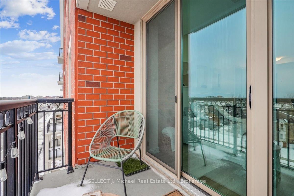 2750 King Street E, Unit 404 - Photo 40