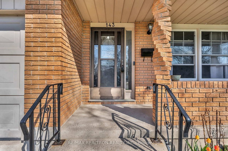 home for sale on 143 Muriel Crescent