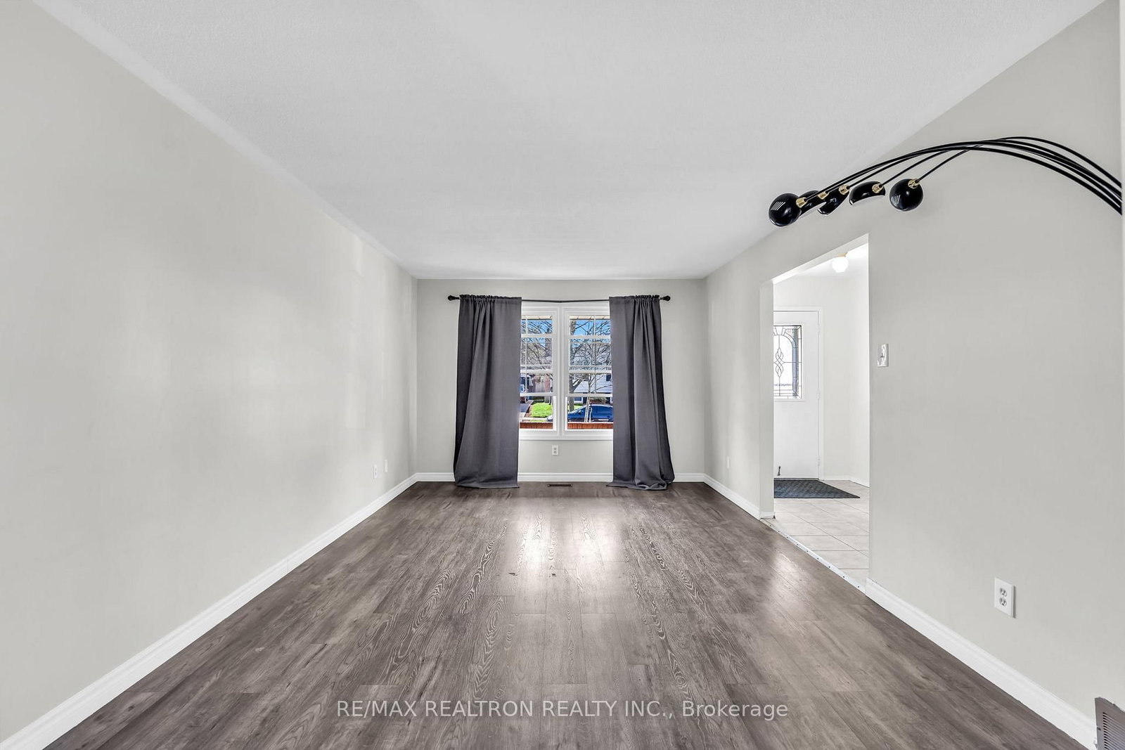 143 Muriel Crescent - Photo 14