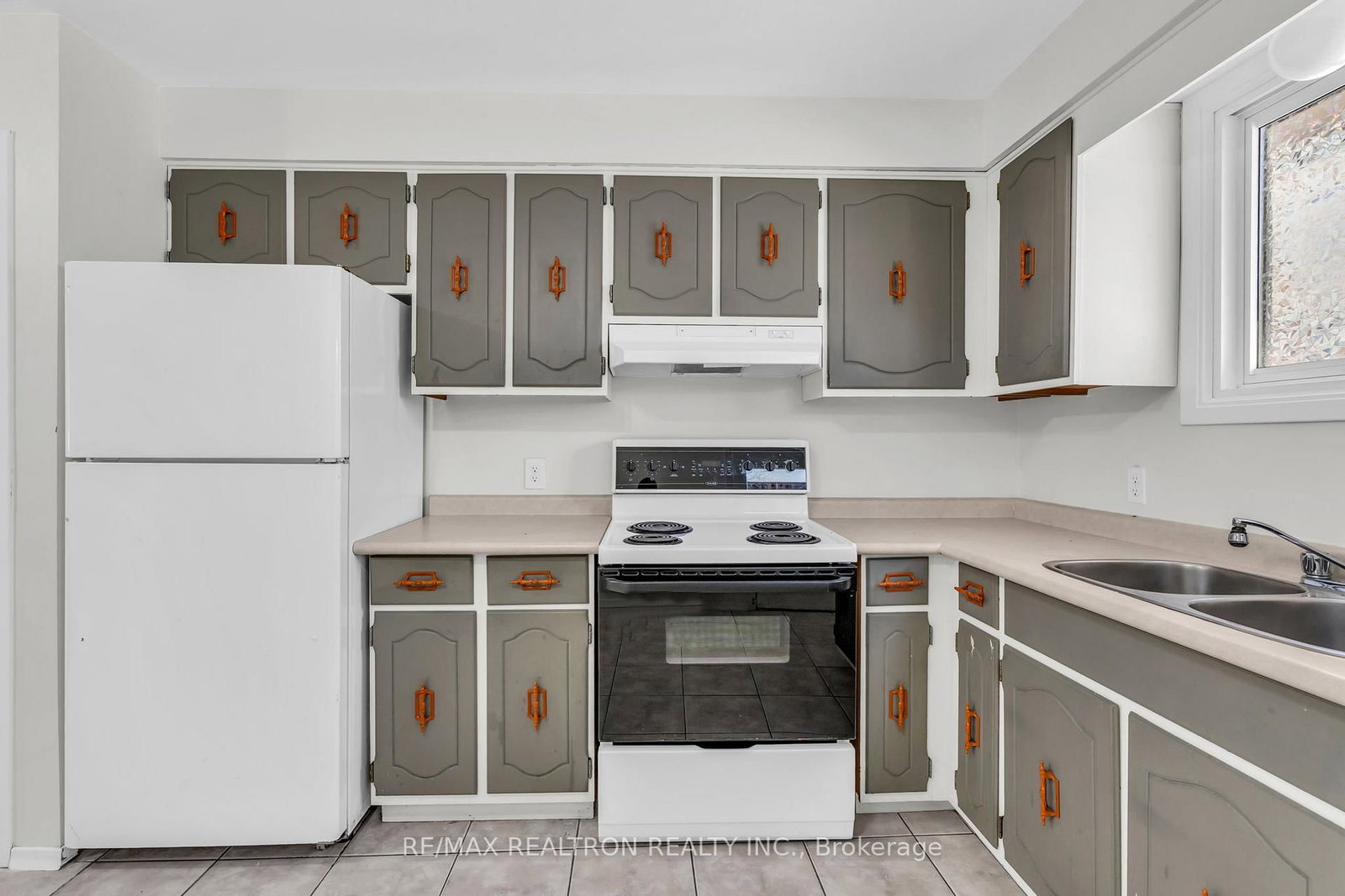 143 Muriel Crescent - Photo 24