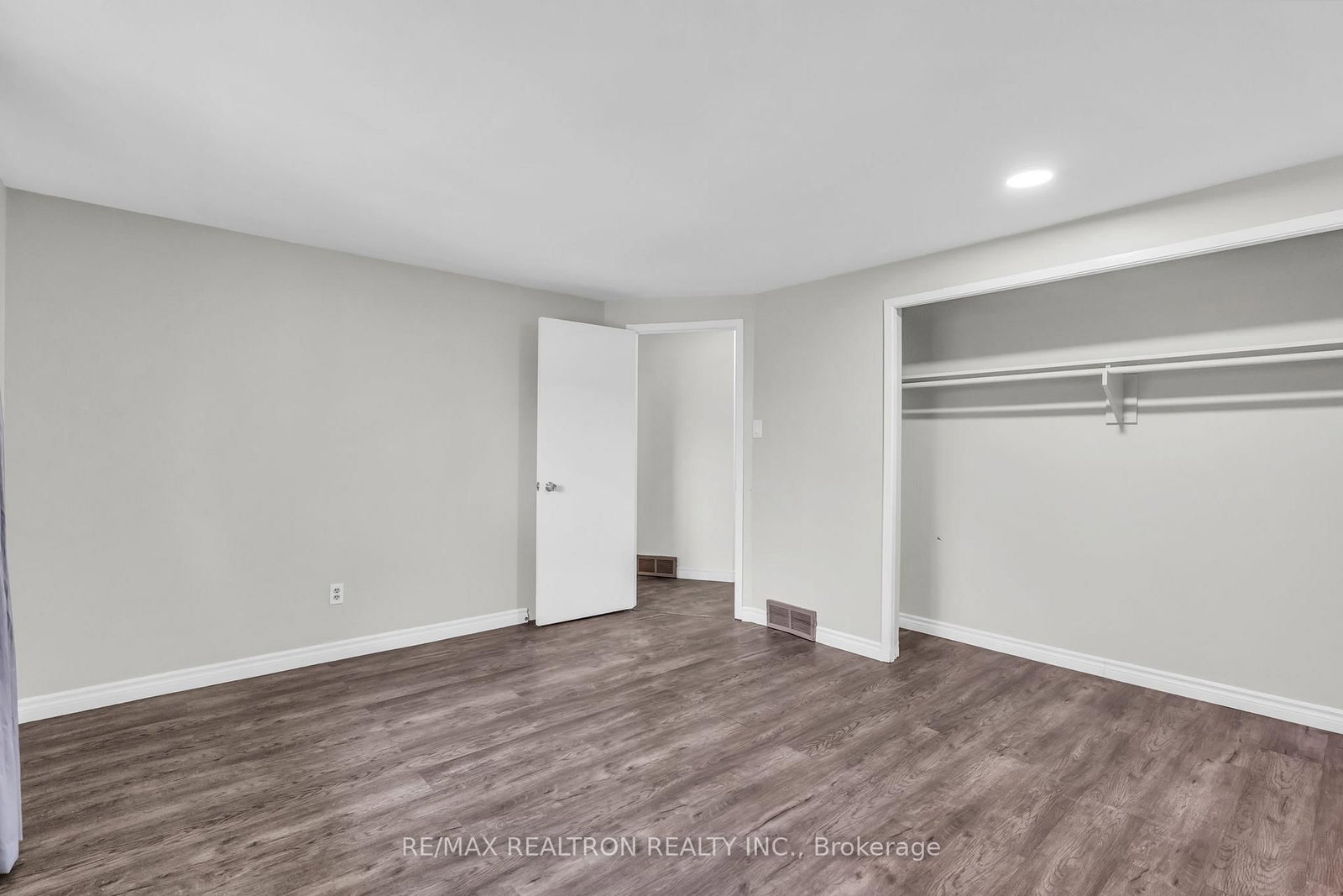 143 Muriel Crescent - Photo 35