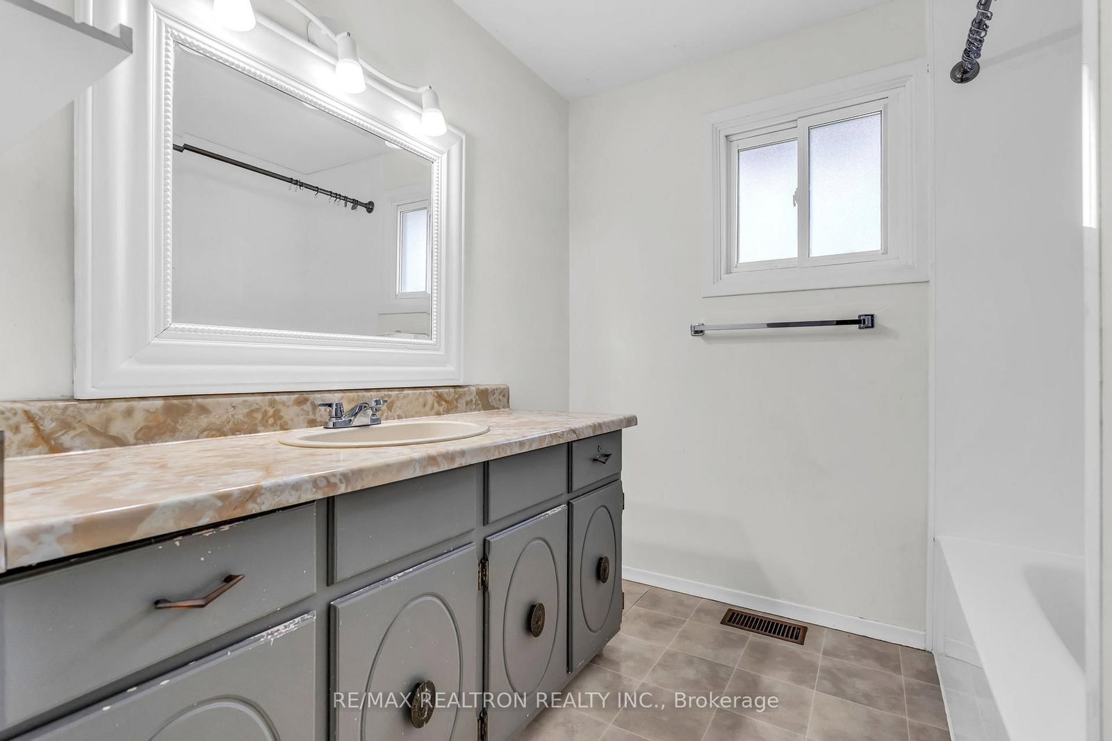 143 Muriel Crescent - Photo 40