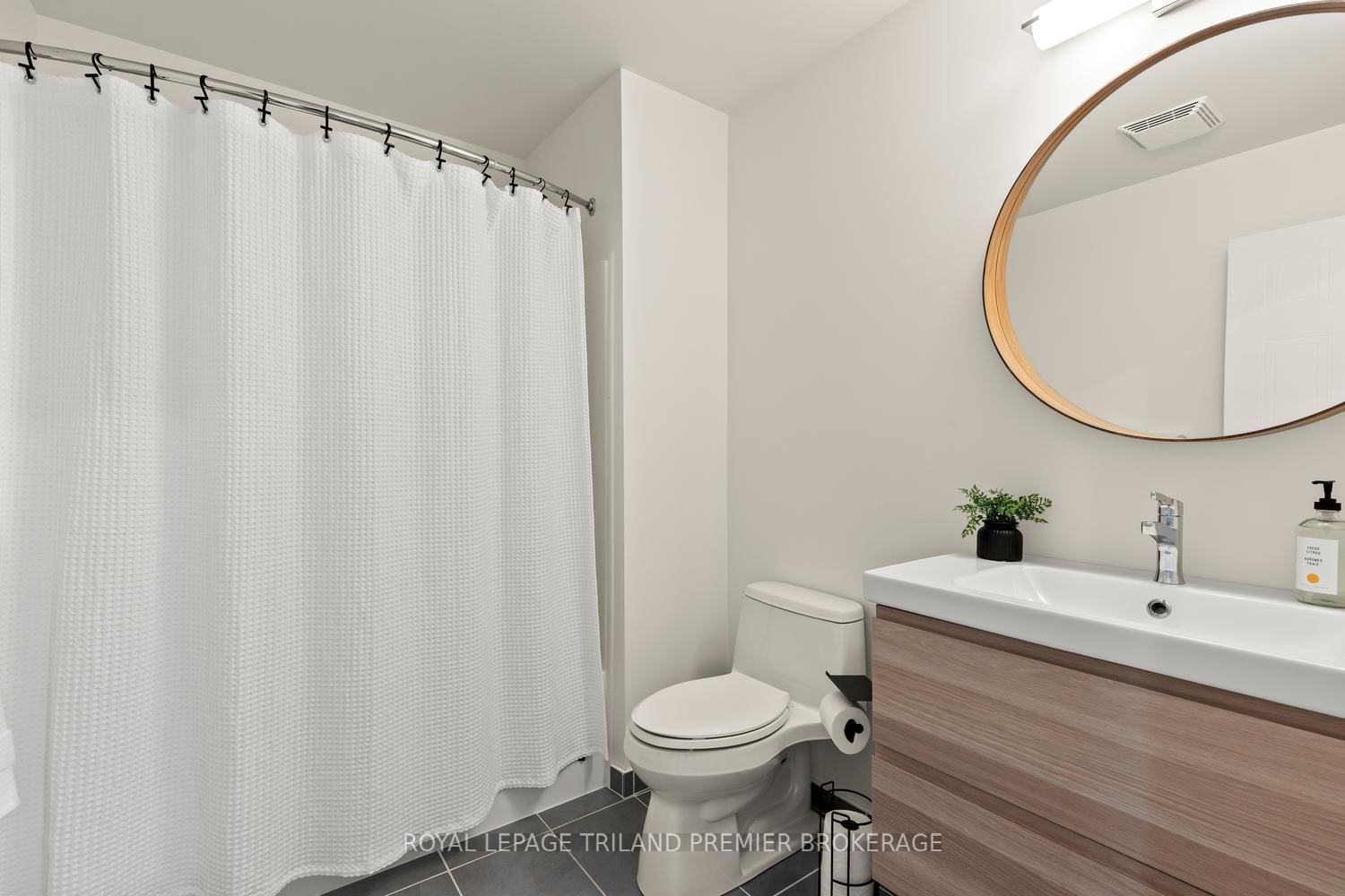 215 North Centre Road, Unit 20 - Photo 22