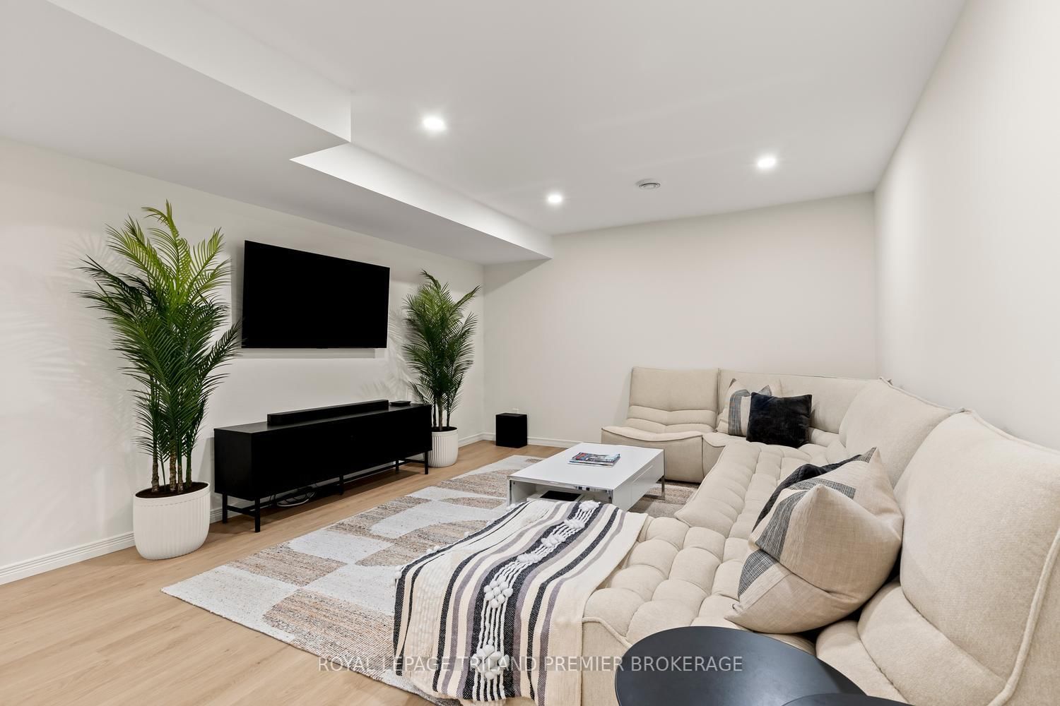 215 North Centre Road, Unit 20 - Photo 25