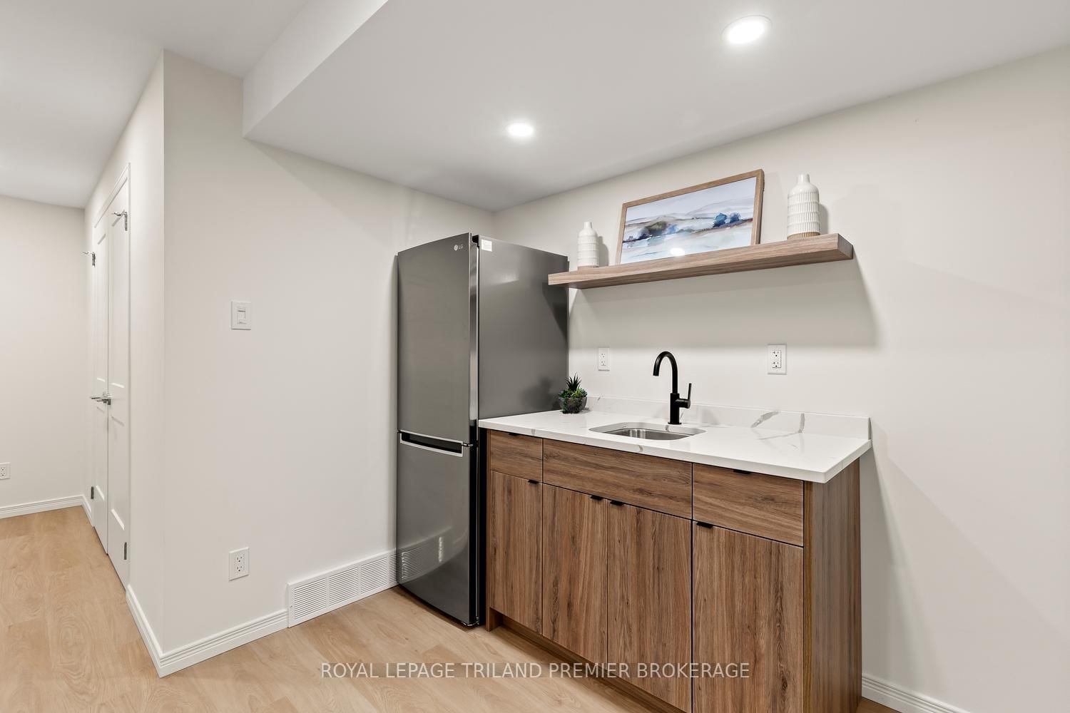 215 North Centre Road, Unit 20 - Photo 28