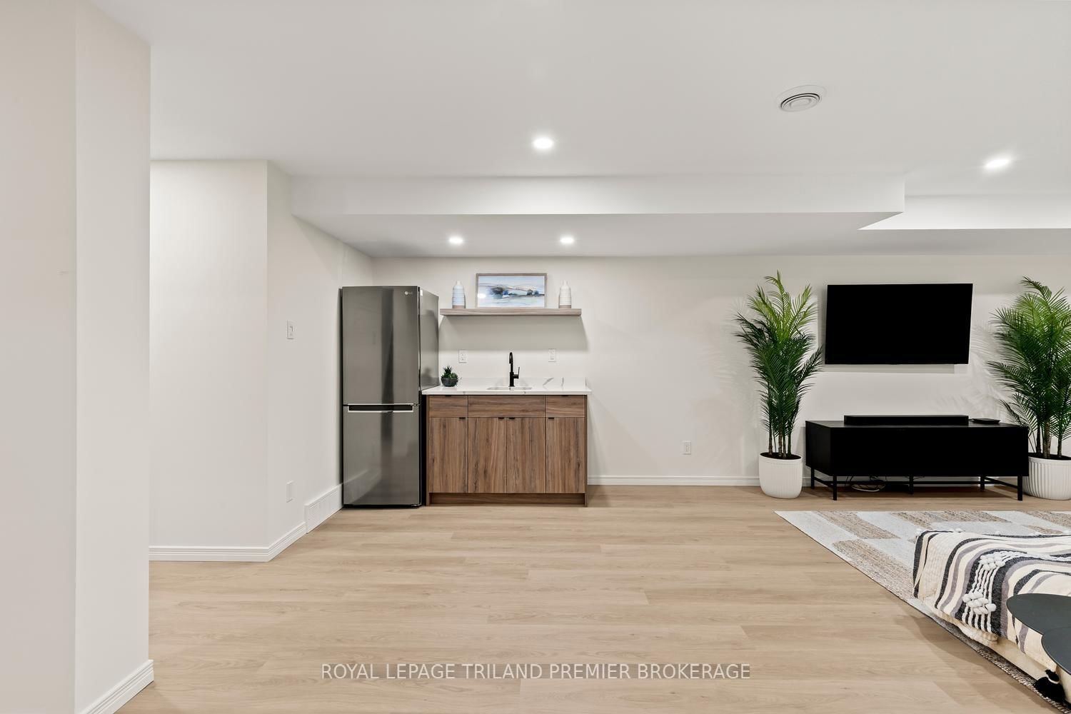 215 North Centre Road, Unit 20 - Photo 29
