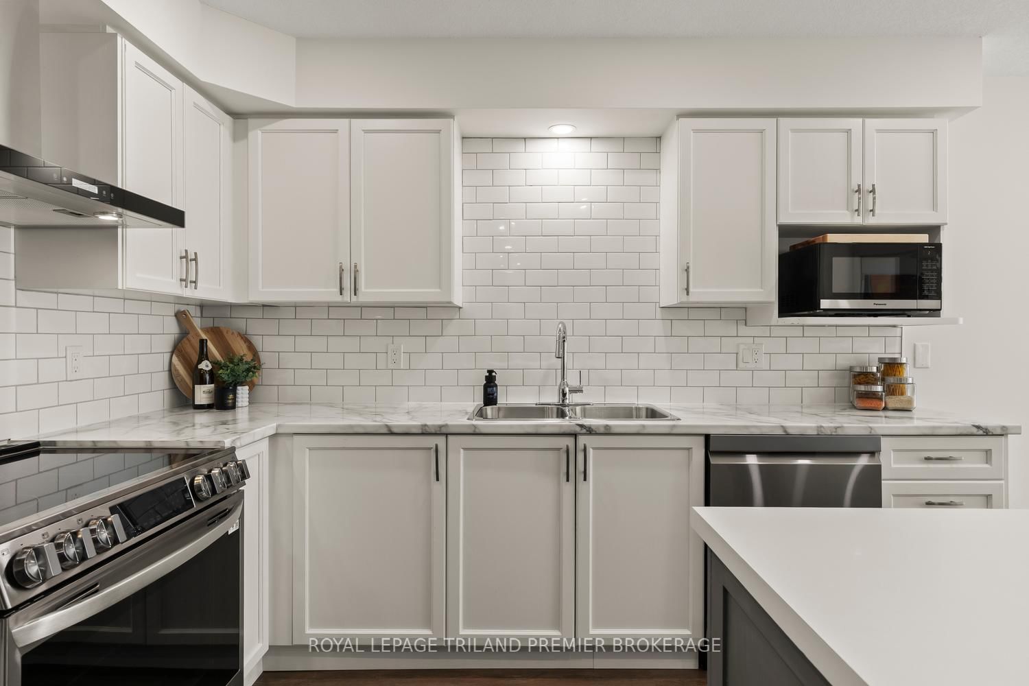 215 North Centre Road, Unit 20 - Photo 8