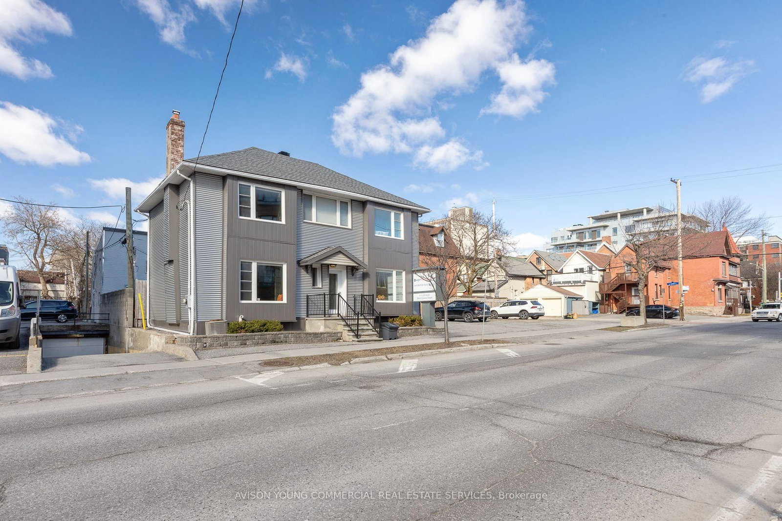 304 O'Connor Street - Photo 2