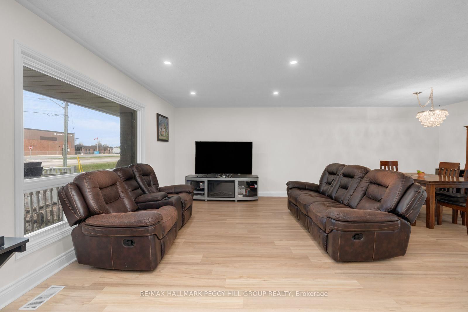 370 Main Street W - Photo 5