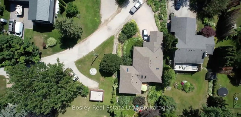 96 Moore Cres, Blue Mountains, N0H 2P0 | Image 3