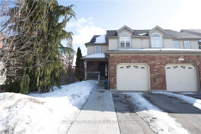 147 DUBRICK Crescent