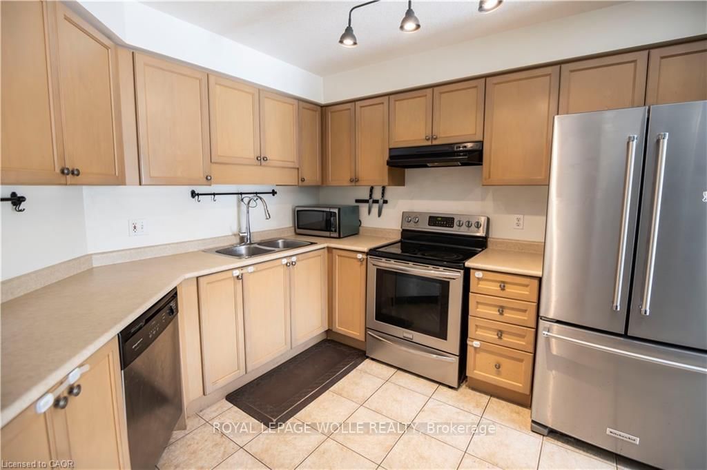 147 DUBRICK Crescent - Photo 10