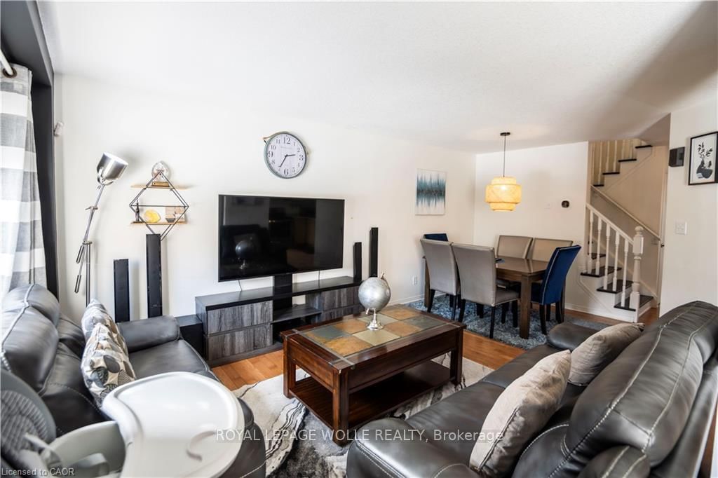 147 DUBRICK Crescent - Photo 15