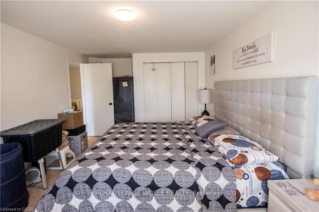 147 DUBRICK Crescent - Photo 17