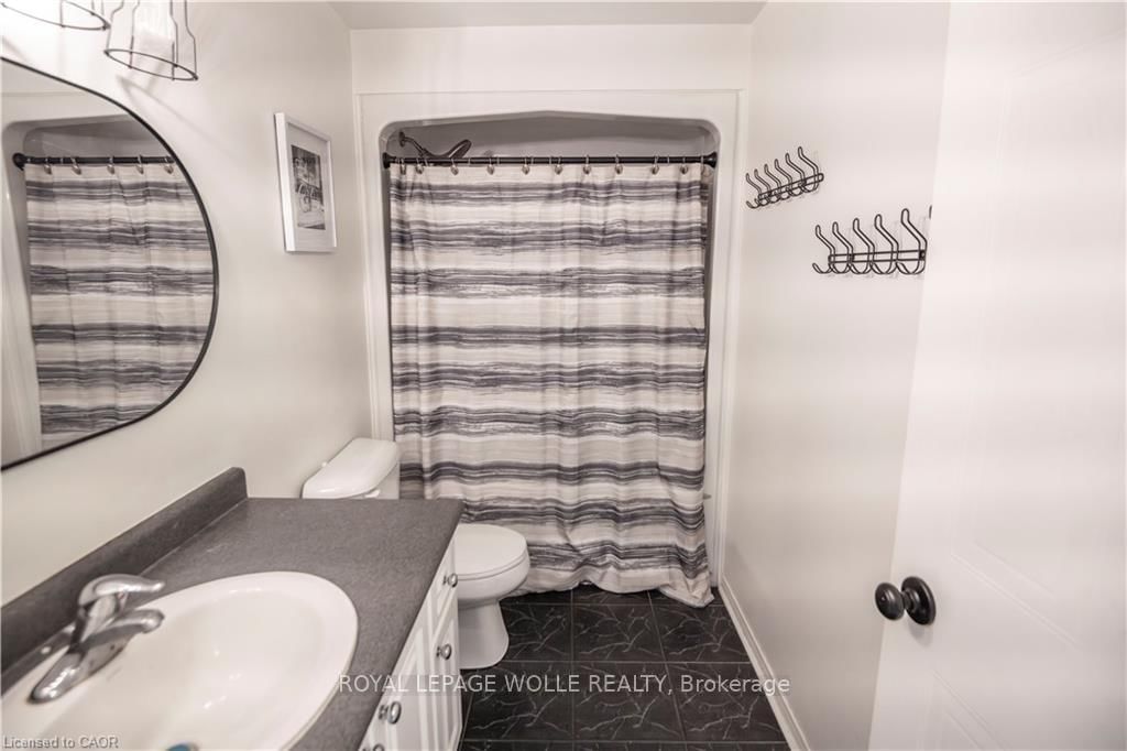 147 DUBRICK Crescent - Photo 20