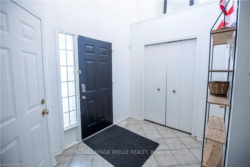 147 DUBRICK Crescent - Photo 4