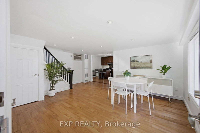 203 Carruthers Ave, Ottawa, K1Y 1N6 | Image 3