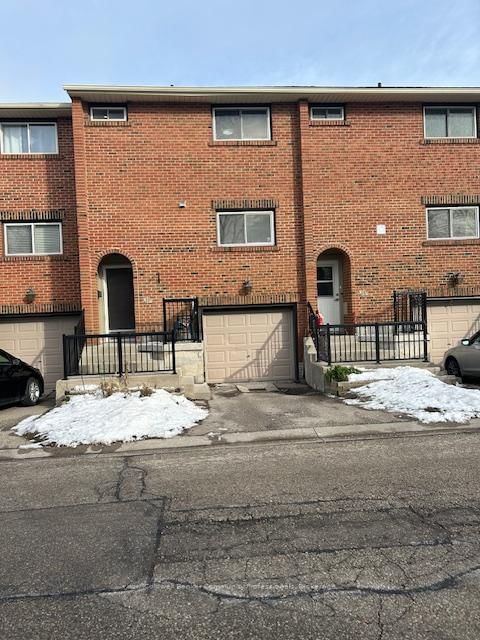 29 - 201 Silvercreek Parkway N