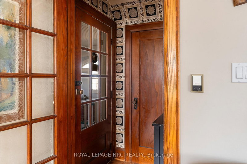 4148 Drummond Rd, Niagara Falls, L2E 6B9 | Image 3