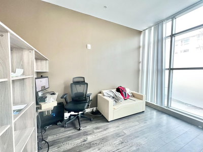 108-257 Hemlock Street, Waterloo, Ontario image-0-2