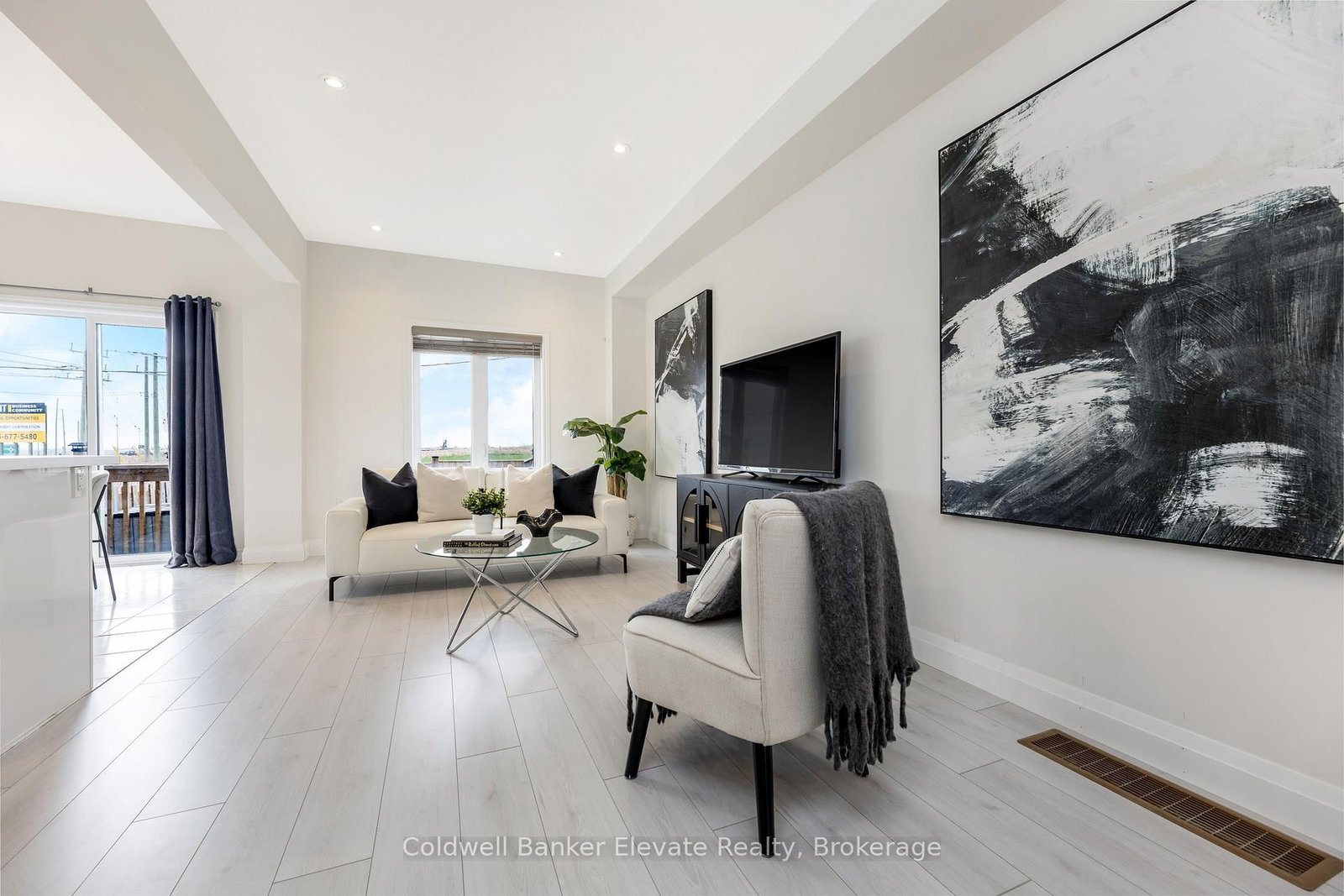 108 Flagg Avenue - Photo 8