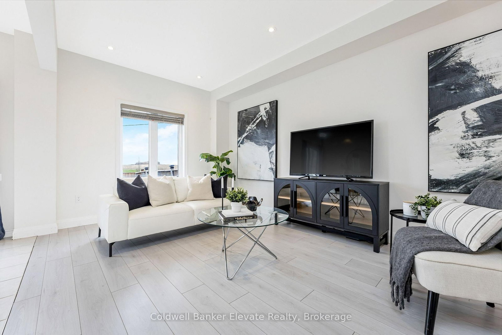 108 Flagg Avenue - Photo 9