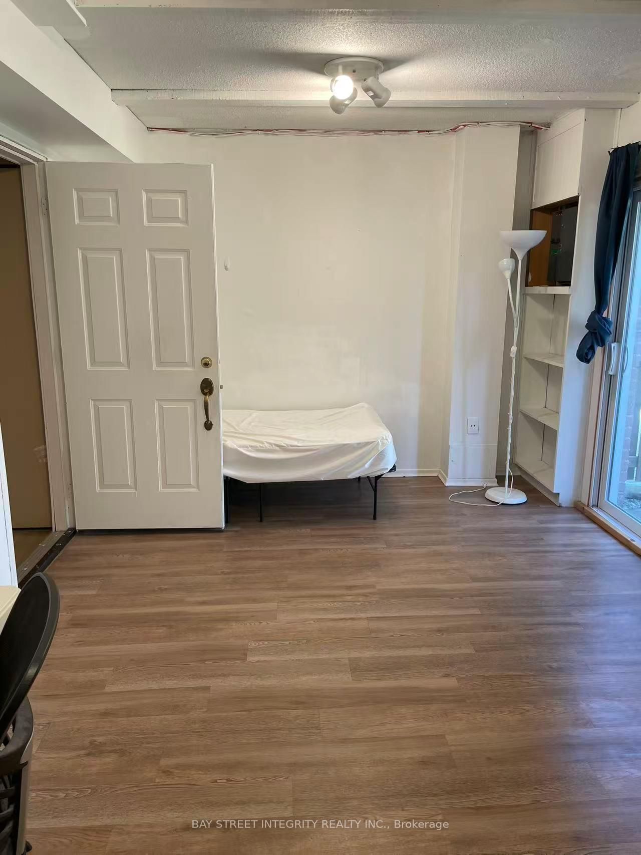 228 Westcourt Place - Photo 16