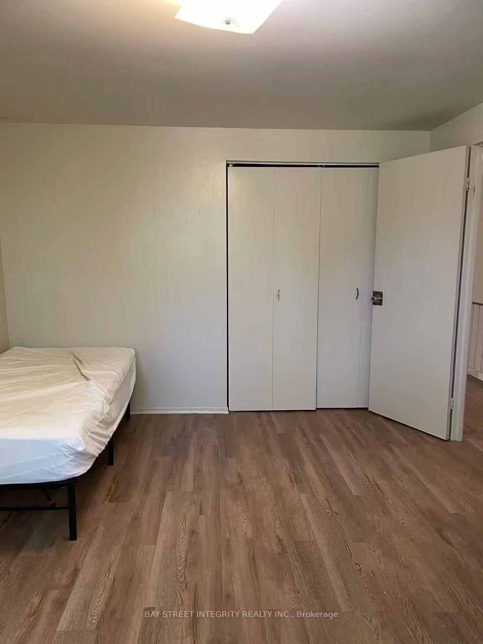 228 Westcourt Place - Photo 17