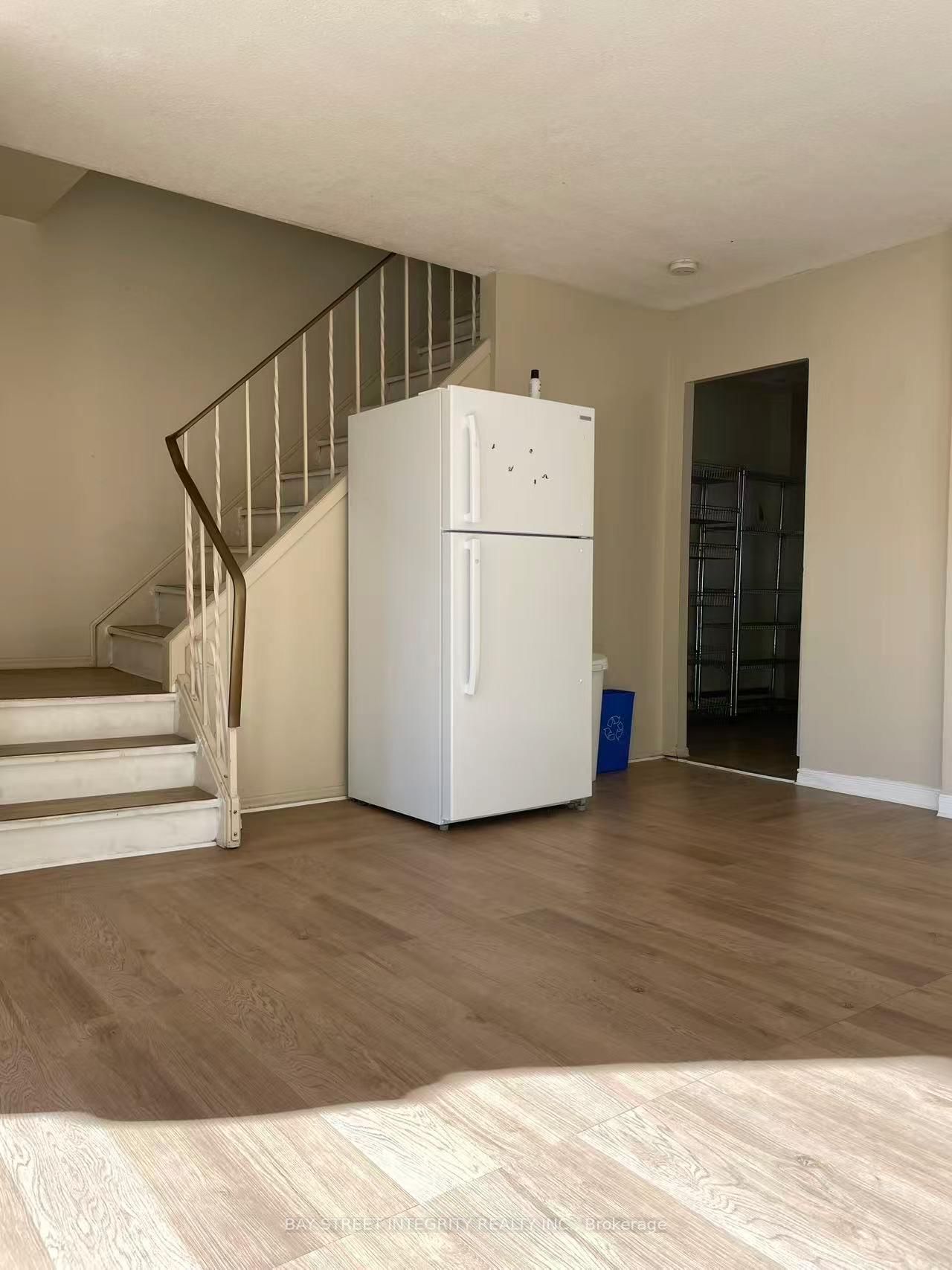 228 Westcourt Place - Photo 4