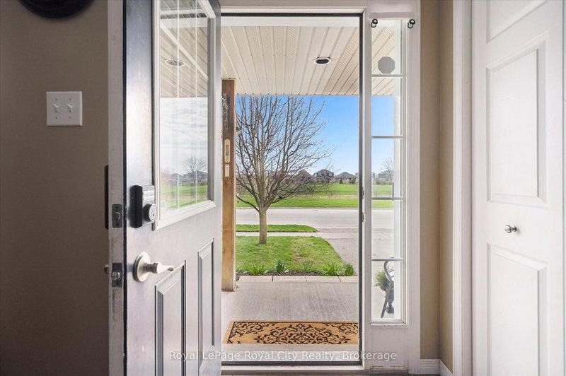 105 Spencer Dr, Centre Wellington, N0B 1S0 | Image 2