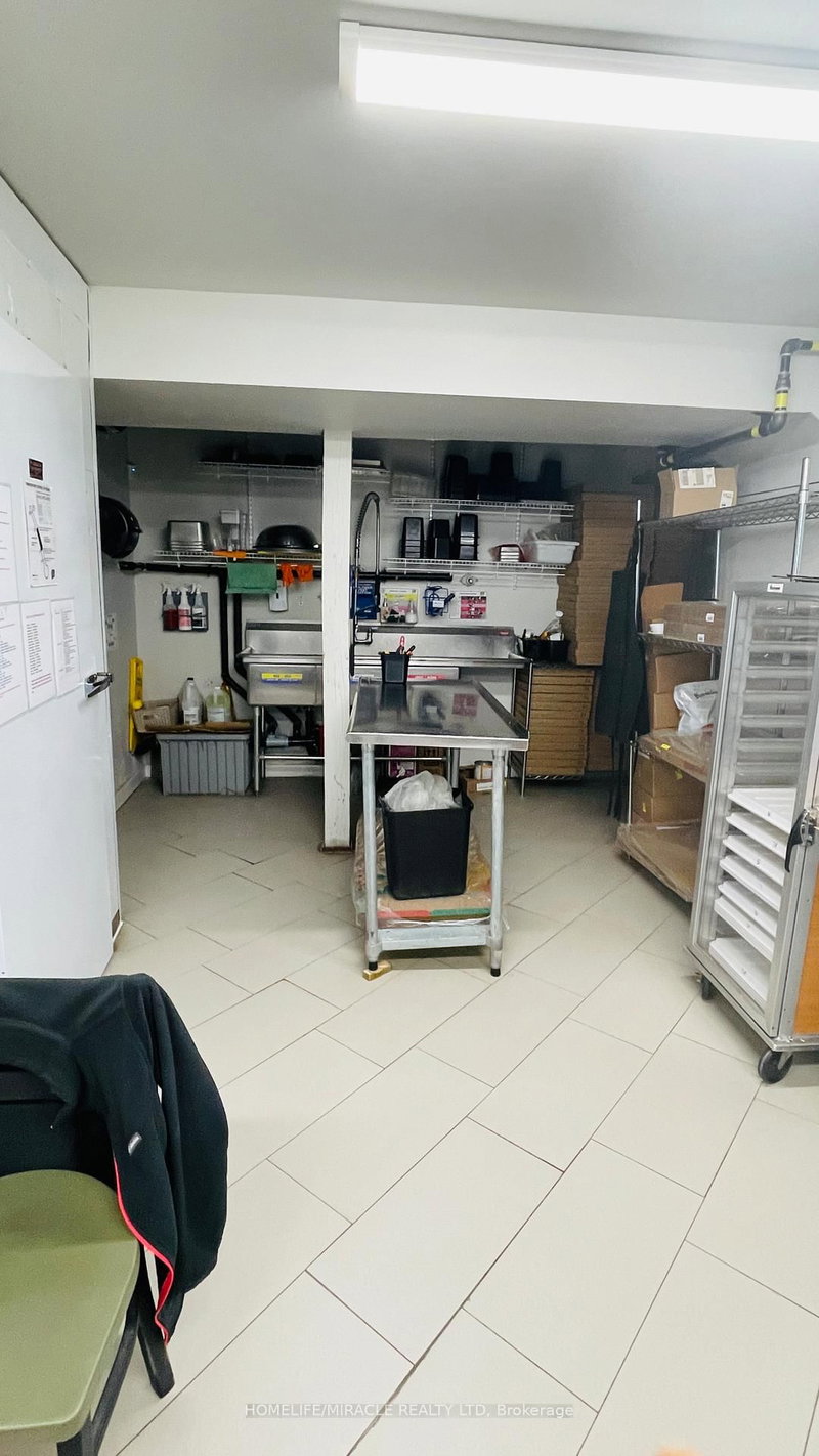 3 - 230-232 Kent St W, Kawartha Lakes, K9V 6A4 | Image 3