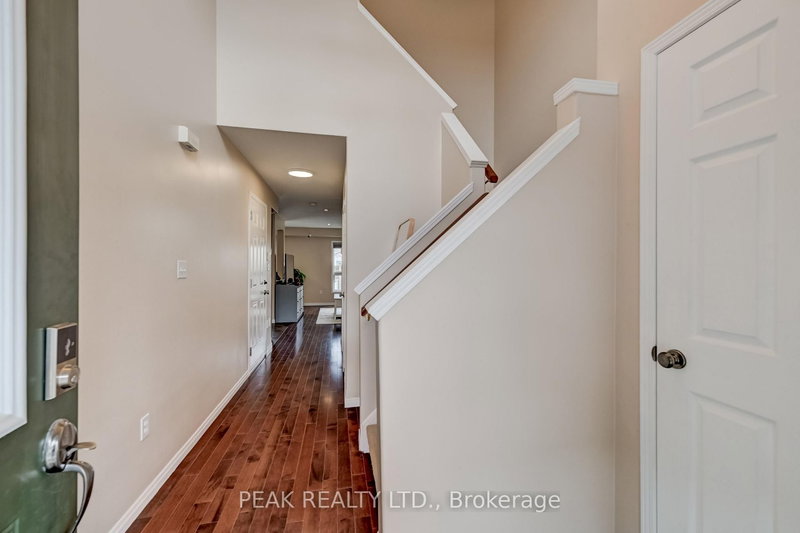547 WILD IRIS Ave, Waterloo, N2V 2W4 | Image 3