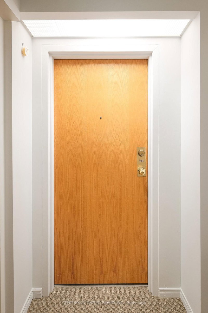 218 - 921 Armour Rd, Peterborough, K9H 7K5 | Image 3