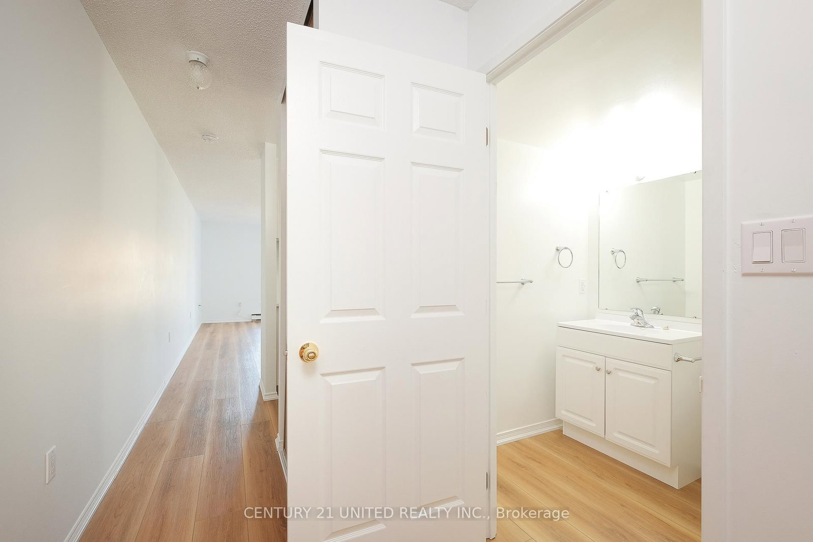 921 Armour Road, Unit 218 - Photo 4