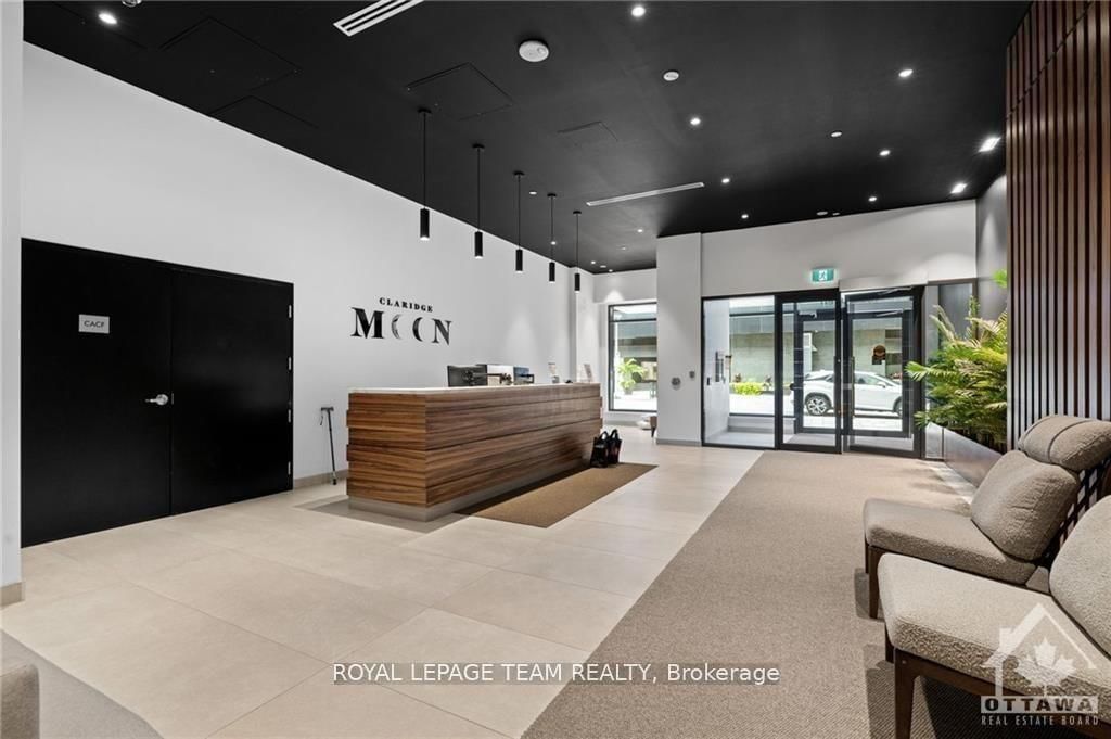 340 Queen Street, Unit 1803 - Photo 3