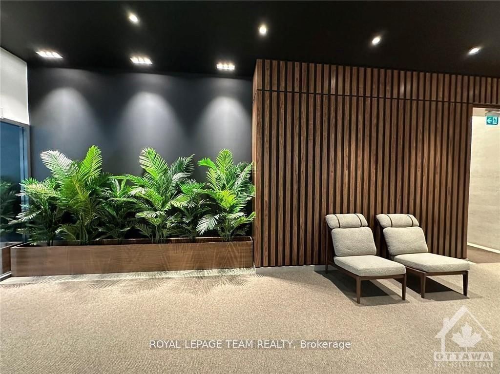 340 Queen Street, Unit 1803 - Photo 4