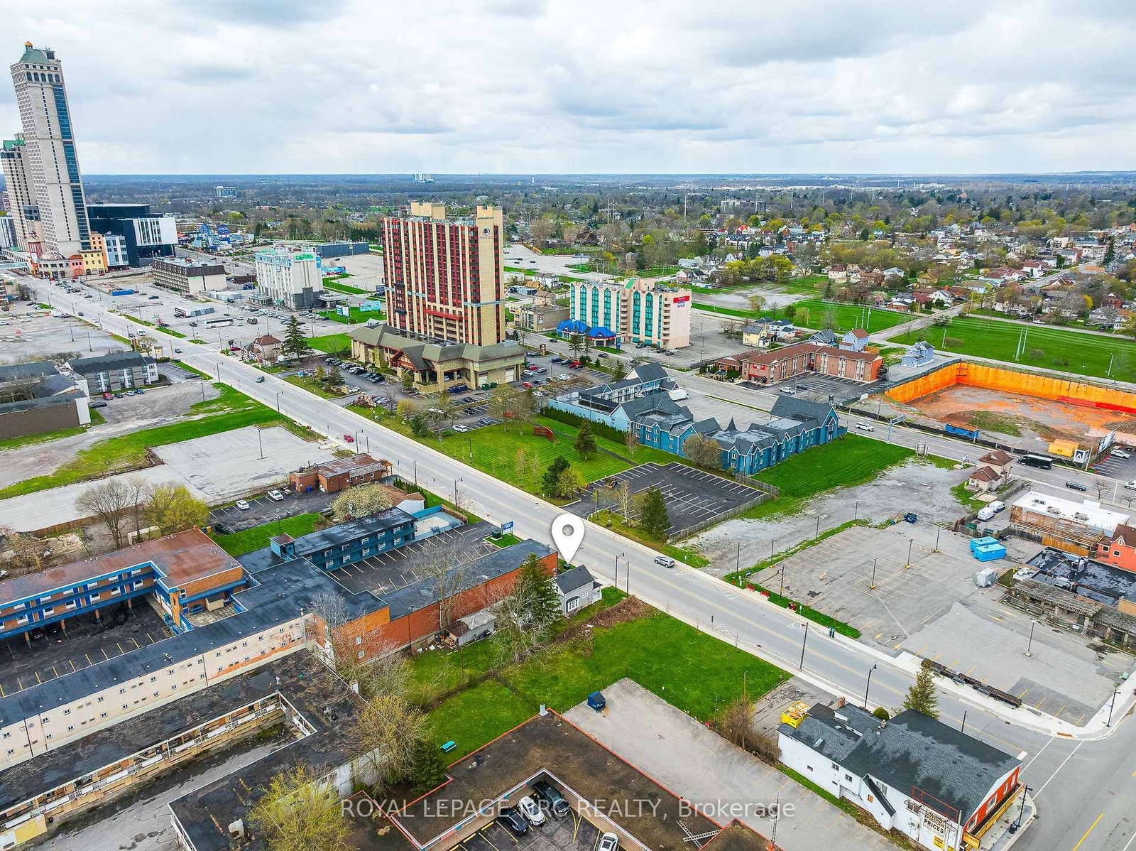 5930 Fallsview Boulevard - Photo 13